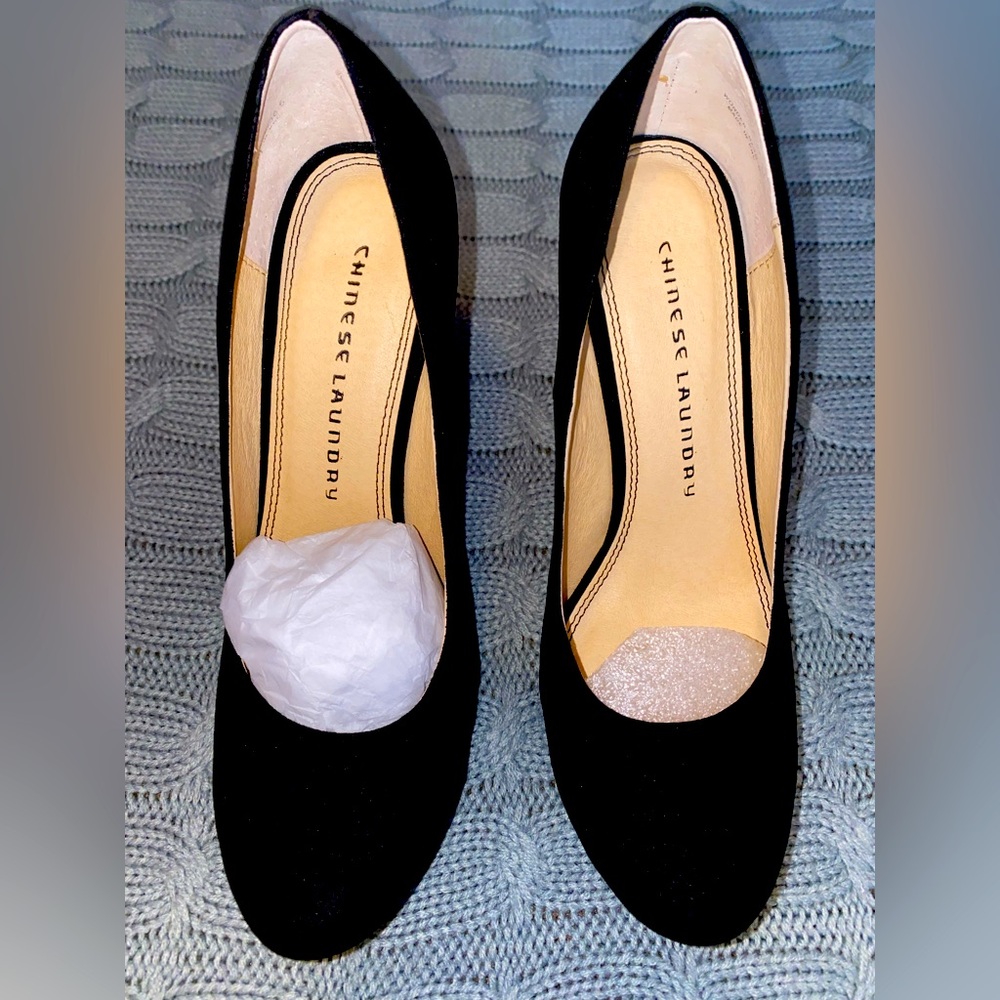 Chinese laundry sued heels